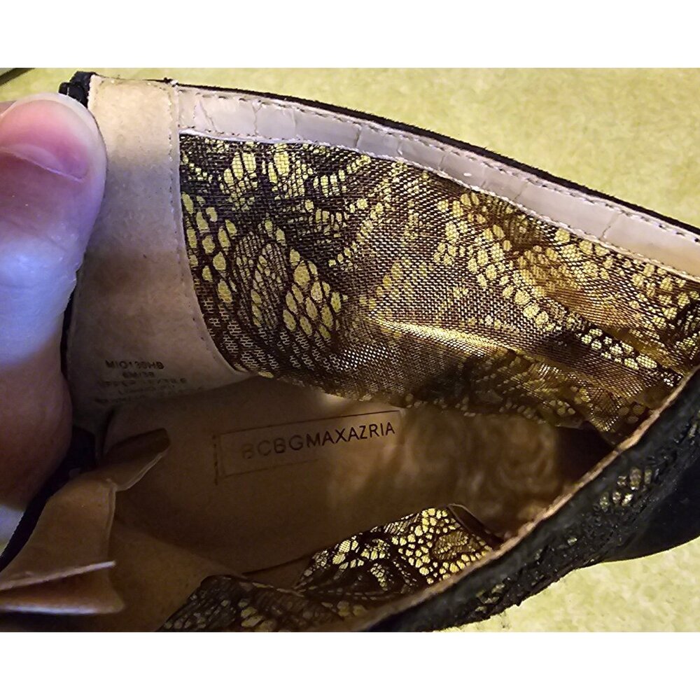 BCBGMAXAZRIA Black Lace Pointed-Toe High Heel Booties Size 8M Textured Design - Picture 7 of 10